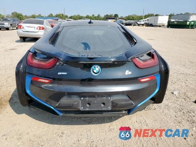 Zdjęcie 6 z 11 samochodu: 2015 BMW I8 VIN:WBY2Z2C5XFV391699 - miniatura