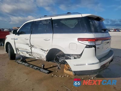 Drugie zdjęcie samochodu z przodu: 2024 LINCOLN NAVIGATOR RESERVE VIN:5LMJJ2LGXREL24295 - miniatura
