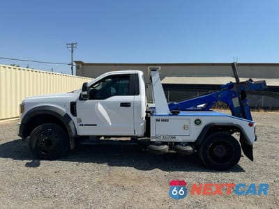 Piąte zdjęcie samochodu w środku: 2018 FORD F450 SUPER DUTY VIN:1FDUF4GT3JEB75530 - miniatura