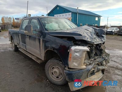 Czwarte zdjęcie samochodu z boku: 2023 FORD F250 SUPER DUTY VIN:1FT7W2BA6PED85818 - miniatura