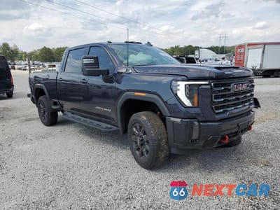 Czwarte zdjęcie samochodu z boku: 2024 GMC SIERRA K2500 AT4 VIN:1GT49PEY9RF331300 - miniatura