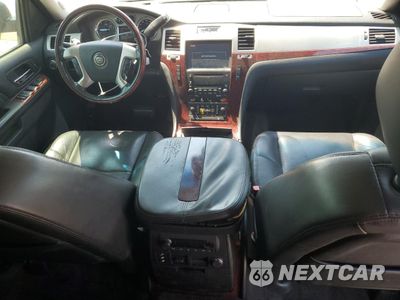Zdjęcie 8 z 14 samochodu: 2010 CADILLAC ESCALADE EXT PREMIUM VIN:3GYVKNEF1AG245049 - miniatura
