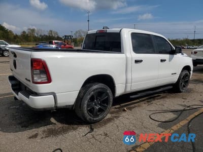 Trzecie zdjęcie samochodu z tyłu: 2023 RAM 1500 BIG HORN VIN:1C6RRFFG4PN531680 - miniatura
