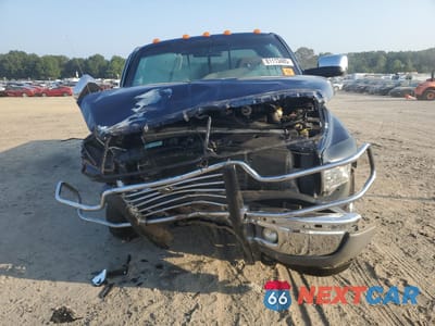 Piąte zdjęcie samochodu w środku: 2002 DODGE RAM 2500 VIN:3B7KF23662M266397 - miniatura