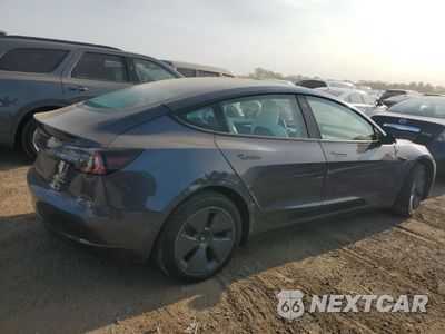 Trzecie zdjęcie samochodu z tyłu: 2022 TESLA MODEL 3 VIN:5YJ3E1EB7NF263643 - miniatura