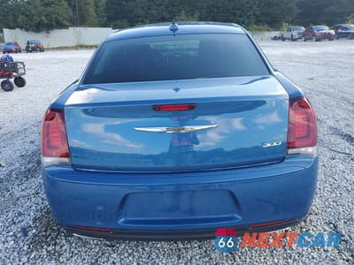 Zdjęcie 6 z 14 samochodu: 2020 CHRYSLER 300 TOURING VIN:2C3CCAAG8LH158855 - miniatura