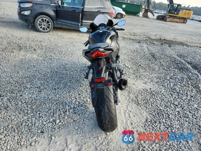 Czwarte zdjęcie samochodu z boku: 2023 KAWASAKI ZX1002 M VIN:JKBZXVM16PA005135 - miniatura