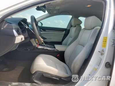 Zdjęcie 7 z 12 samochodu: 2019 HONDA ACCORD LX VIN:1HGCV1F17KA028235 - miniatura
