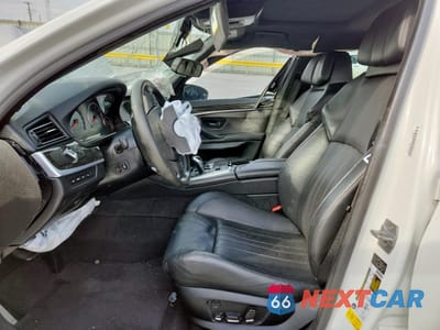 Zdjęcie 7 z 13 samochodu: 2013 BMW M5 VIN:WBSFV9C5XDD095469 - miniatura
