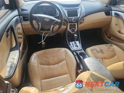 Zdjęcie 8 z 13 samochodu: 2012 HYUNDAI ELANTRA GLS VIN:KMHDH4AE4CU490107 - miniatura