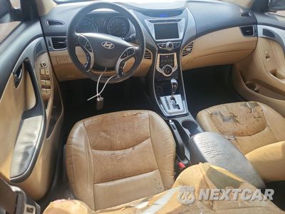 Zdjęcie 8 z 13 samochodu: 2012 HYUNDAI ELANTRA GLS VIN:KMHDH4AE4CU490107 - miniatura