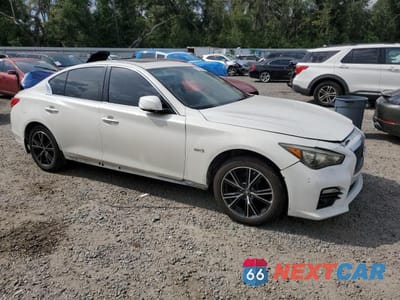 Czwarte zdjęcie samochodu z boku: 2016 INFINITI Q50 RED SPORT 400 VIN:JN1FV7AP4GM421421 - miniatura