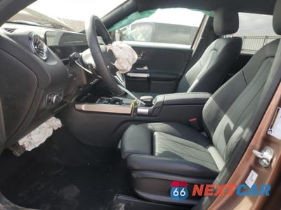 Zdjęcie 7 z 14 samochodu: 2023 MERCEDES-BENZ GLB 250 4MATIC VIN:W1N4M4HB2PW328278 - miniatura