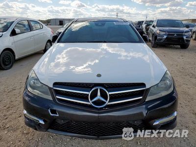 Piąte zdjęcie samochodu w środku: 2013 MERCEDES-BENZ C 250 VIN:WDDGJ4HB7DG011248 - miniatura