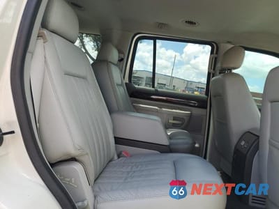 Zdjęcie 11 z 14 samochodu: 2004 LINCOLN TOWNHOUSE AVIATOR VIN:5LMEU68H94ZJ14743 - miniatura