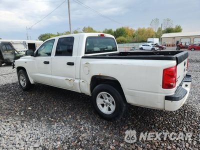 Drugie zdjęcie samochodu z przodu: 2009 DODGE DAKOTA SXT VIN:1D3HE38P09S785247 - miniatura