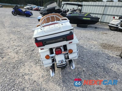 Czwarte zdjęcie samochodu z boku: 2008 HARLEY-DAVIDSON FLHTCUI VIN:1HD1FC4128Y696279 - miniatura