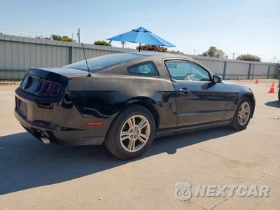 Trzecie zdjęcie samochodu z tyłu: 2014 FORD MUSTANG VIN:1ZVBP8AM1E5201935 - miniatura