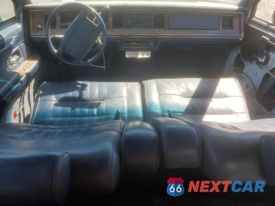 Zdjęcie 8 z 12 samochodu: 1994 LINCOLN TOWN CAR EXECUTIVE VIN:1LNLM81W2RY774196 - miniatura