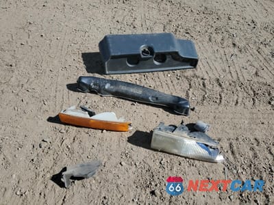 Zdjęcie 12 z 15 samochodu: 1998 CHEVROLET S TRUCK S10 VIN:1GCCS1944W8173596 - miniatura