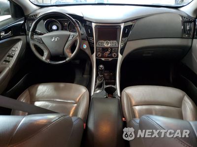 Zdjęcie 8 z 12 samochodu: 2013 HYUNDAI SONATA SE VIN:5NPEC4AC2DH792450 - miniatura
