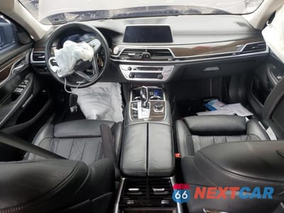 Zdjęcie 8 z 12 samochodu: 2016 BMW 750 VIN:WBA7F2C55GG420917 - miniatura