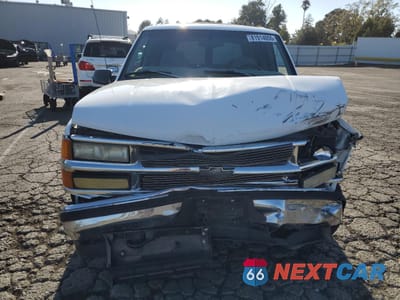 Piąte zdjęcie samochodu w środku: 1999 CHEVROLET TAHOE K1500 VIN:1GNEK13R7XR106555 - miniatura