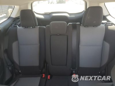 Zdjęcie 10 z 16 samochodu: 2017 FORD ESCAPE SE VIN:1FMCU0GD7HUD51708 - miniatura