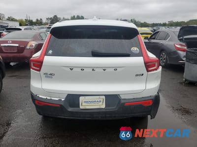Zdjęcie 6 z 12 samochodu: 2023 VOLVO XC40 PLUS VIN:YV4L12UW2P2020802 - miniatura