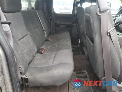Zdjęcie 10 z 12 samochodu: 2013 CHEVROLET SILVERADO K1500 LS VIN:1GCRKREA5DZ388559 - miniatura