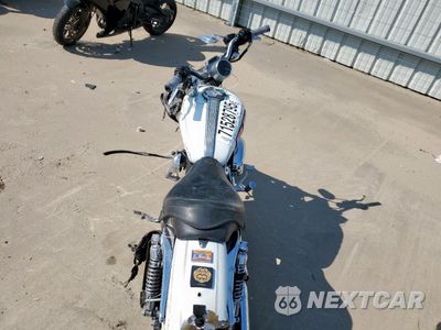 Zdjęcie 6 z 10 samochodu: 2004 HARLEY-DAVIDSON XL1200 C VIN:1HD1CGP184K448238 - miniatura