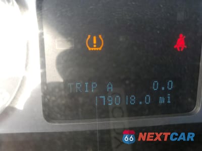 Zdjęcie 9 z 12 samochodu: 2008 MERCURY MARINER VIN:4M2CU81198KJ36077 - miniatura