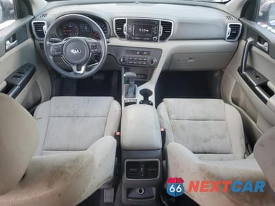 Zdjęcie 8 z 13 samochodu: 2017 KIA SPORTAGE LX VIN:KNDPM3AC2H7073368 - miniatura