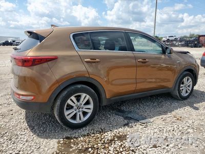 Trzecie zdjęcie samochodu z tyłu: 2017 KIA SPORTAGE LX VIN:KNDPMCAC7H7277549 - miniatura