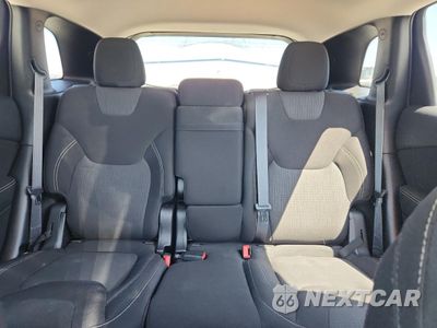 Zdjęcie 10 z 15 samochodu: 2015 JEEP CHEROKEE LATITUDE VIN:1C4PJMCB1FW771945 - miniatura
