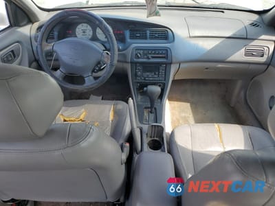 Zdjęcie 8 z 13 samochodu: 1998 NISSAN ALTIMA XE VIN:1N4DL01D0WC101806 - miniatura