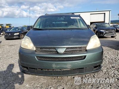 Piąte zdjęcie samochodu w środku: 2004 TOYOTA SIENNA VIN:5TDZA23C44S204213 - miniatura
