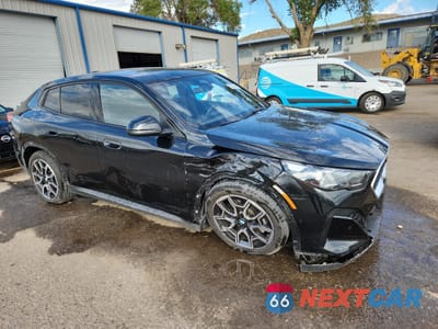 Czwarte zdjęcie samochodu z boku: 2025 BMW X2 XDRIVE28I VIN:WBX63GM06S5277474 - miniatura