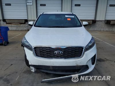 Piąte zdjęcie samochodu w środku: 2019 KIA SORENTO LX VIN:5XYPGDA51KG437336 - miniatura
