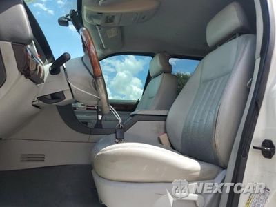 Zdjęcie 7 z 14 samochodu: 2004 LINCOLN TOWNHOUSE AVIATOR VIN:5LMEU68H94ZJ14743 - miniatura