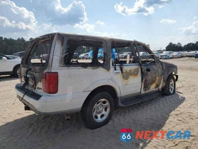 Trzecie zdjęcie samochodu z tyłu: 2002 LINCOLN NAVIGATOR VIN:5LMEU27R32LJ02414 - miniatura