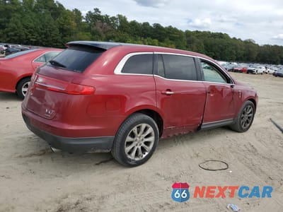 Trzecie zdjęcie samochodu z tyłu: 2018 LINCOLN MKT VIN:2LMHJ5ATXEBL50960 - miniatura