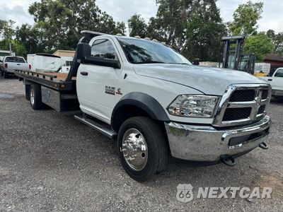 2018 RAM 5500 - TRUCKS TOW TRUCK 3C7WRMDL6JG383387 - główne zdjęcie licytacji z USA - miniatura