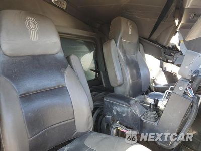 Zdjęcie 6 z 10 samochodu: 2015 KENWORTH CONSTRUCTION VIN:1NKBL29X2FJ461665 - miniatura