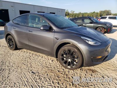 Czwarte zdjęcie samochodu z boku: 2021 TESLA MODEL Y VIN:5YJYGDEE5MF208540 - miniatura