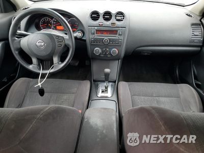 Zdjęcie 8 z 14 samochodu: 2011 NISSAN ALTIMA BASE VIN:1N4AL2AP0BC163449 - miniatura