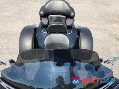 Piąte zdjęcie samochodu w środku: 2013 HARLEY-DAVIDSON FLHTCUTG TRI GLIDE ULTRA CLASSIC VIN:1HD1MAM14DB853009 - miniatura