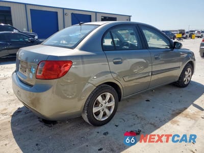 Trzecie zdjęcie samochodu z tyłu: 2011 KIA RIO BASE VIN:KNADH4A39B6941843 - miniatura