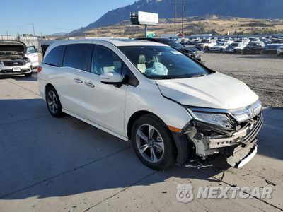 Czwarte zdjęcie samochodu z boku: 2019 HONDA ODYSSEY TOURING VIN:5FNRL6H83KB013776 - miniatura