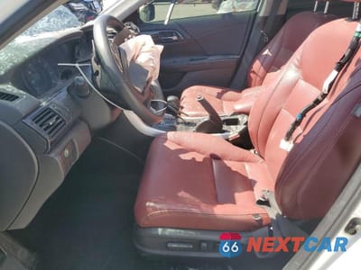 Zdjęcie 7 z 12 samochodu: 2015 HONDA ACCORD SPORT VIN:1HGCR2F54FA016806 - miniatura